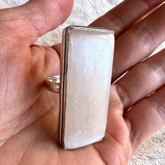 925 MASSIVE Raw Selenite Crystal Charge Ring 9 - Picture 1 of 4